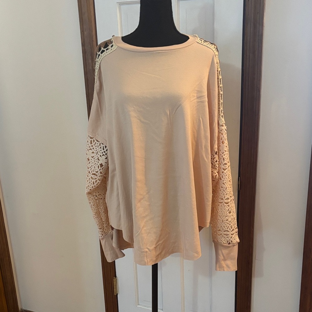 Gimmicks Women's Crochet Top